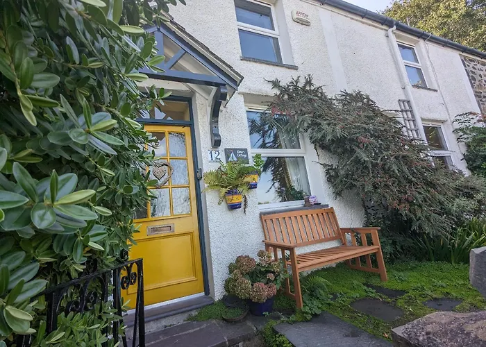Fantastic Sea Views At Century\'S Old Alma\'S Cottage - Sleeps Up To 8 Guests