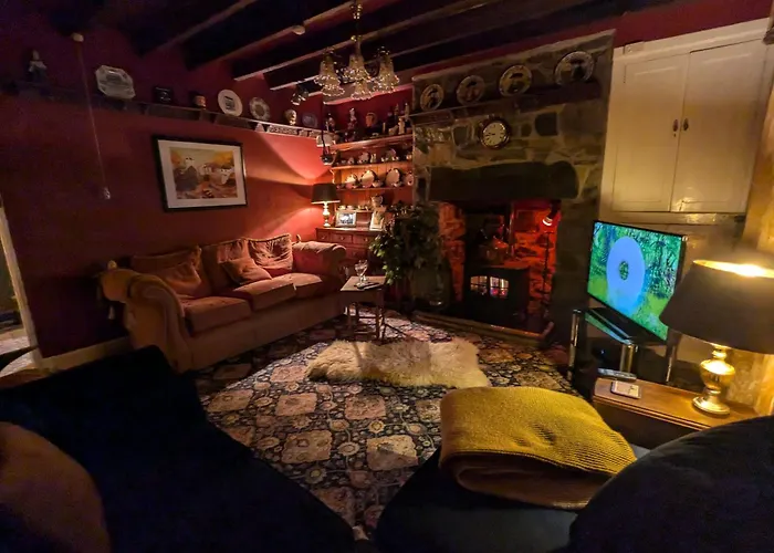 Fantastic Sea Views At Century\'S Old Alma\'S Cottage - Sleeps Up To 8 Guests