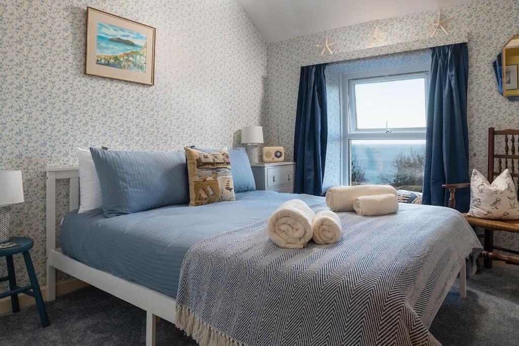 Fantastic Sea Views At Century's Old Alma's - Sleeps Up To 8 Guests Penmaenmawr
