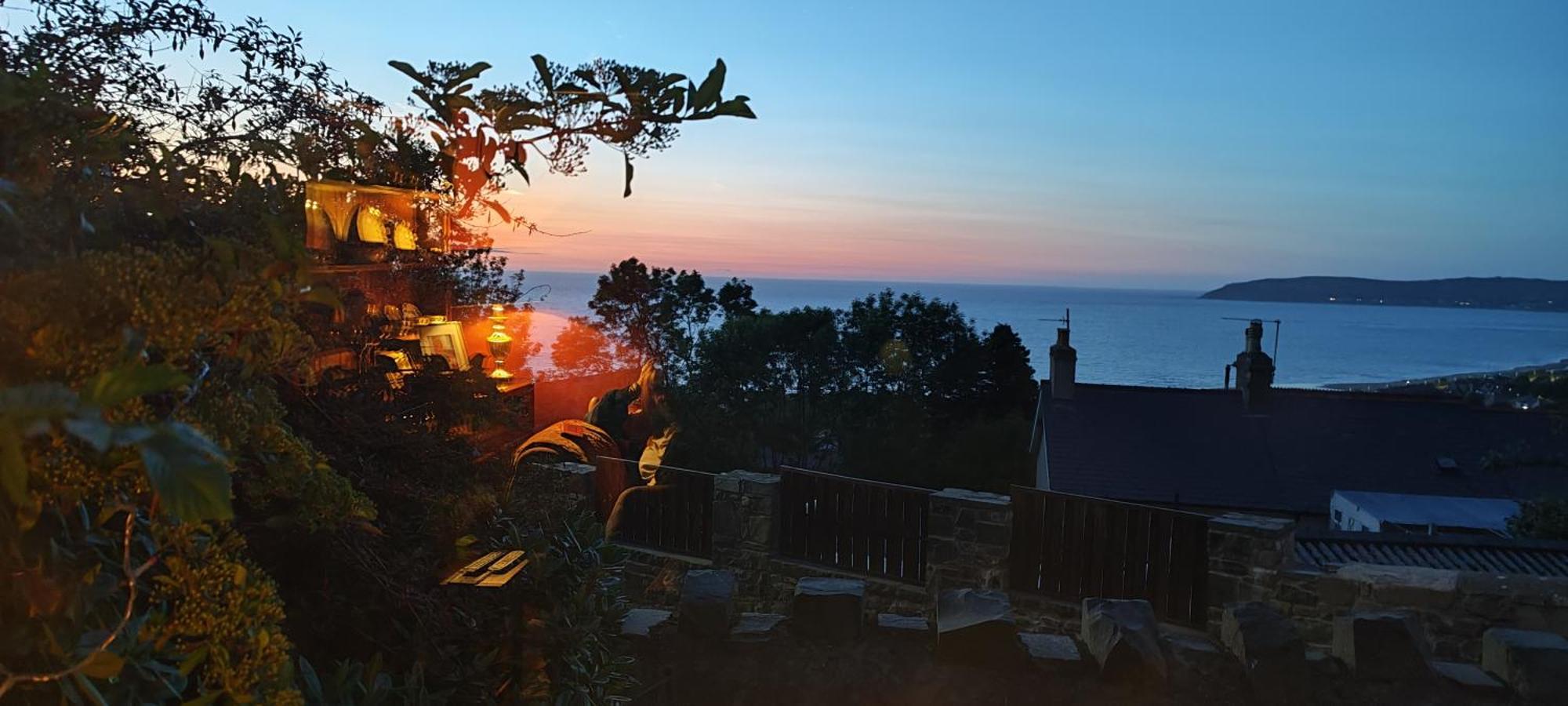Fantastic Sea Views At Century's Old Alma's - Sleeps Up To 8 Guests Holiday home *